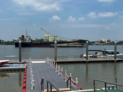 Aluminum alloy 6061 T6 floating dock marina floating walkway pontoon for yacht boat club use