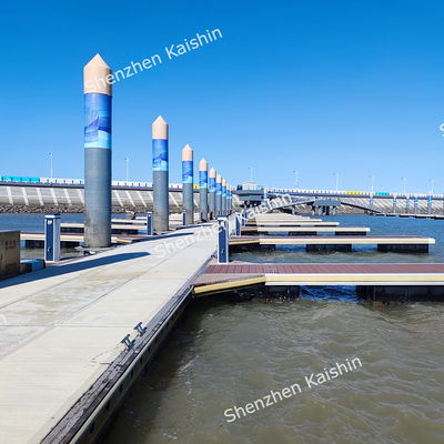 Customizable Structure Marine Floating Docks Aluminum Alloy 15-20 Years Lifespan