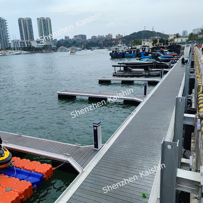 Marina Use Aluminum Alloy Floating Boat Docks Pontoons Long Lasting For Waterfronts