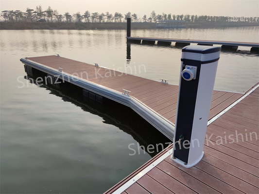 Customized Marine Aluminum Gangway For Ship Boat On Floating Jetty