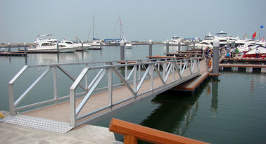 300kgs/Sqm Loading Capacity Aluminum Alloy Floating Bridge Gangway Pontoon For Marina Dock Promotion