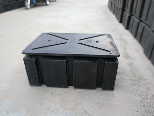 Black LLDPE Floaters Aluminum Alloy Floating Dock For Marina Yacht Boat Floating Pontoon Bridge