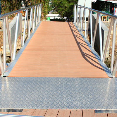 Long Lasting Aluminum Marine Dock Ramps Durable Marine Aluminium Gangway