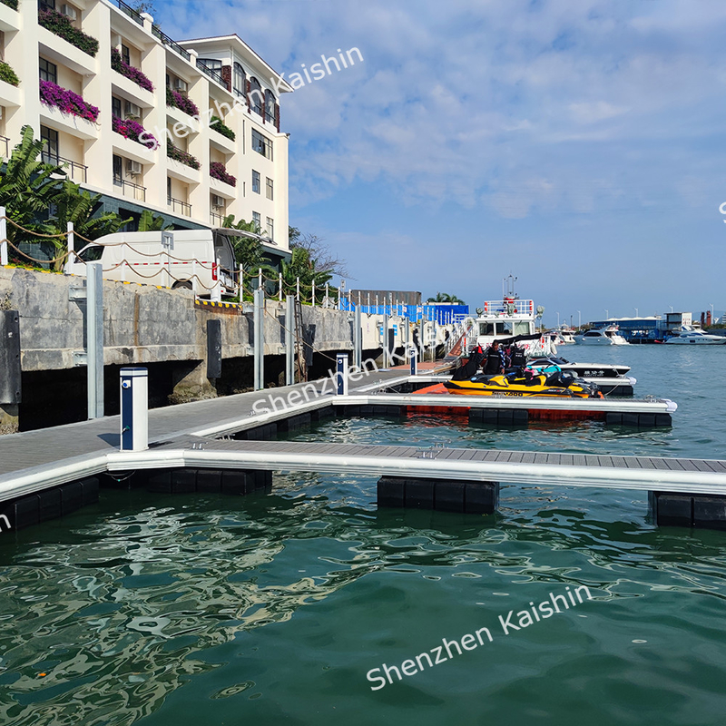 Customized Marine Aluminum Gangway For Ship Boat On Floating Jetty