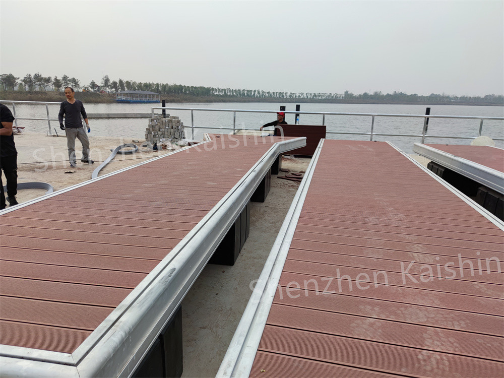 Commercial Marine Aluminum Floating Docks WPC Decking HDPE Floats Pontoon Pier