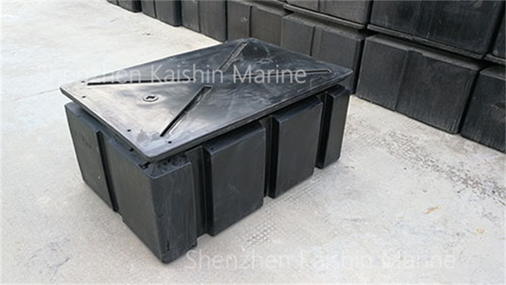 Customizable LLDPE Floats For Marine Floating Dock Yacht Floating Pontoon Bridge Use
