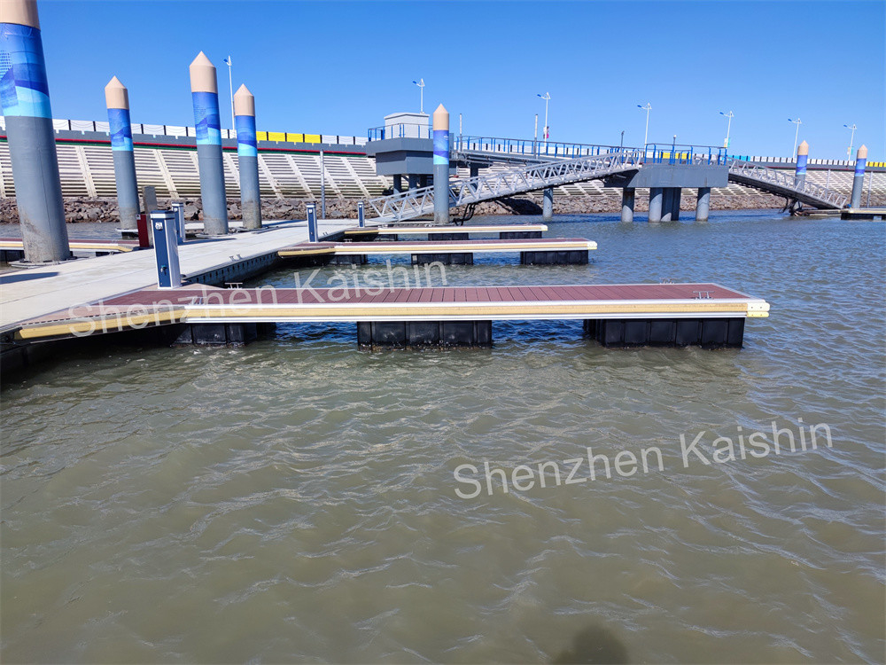 Private Berths Aluminum Floating Dock Marine Floating Docks For Yacht Clubs