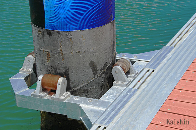 Pile Roller Floating Dock Pile Guide Floating Pontoon Rubber Roller Pile Cap Pile Guide Holder